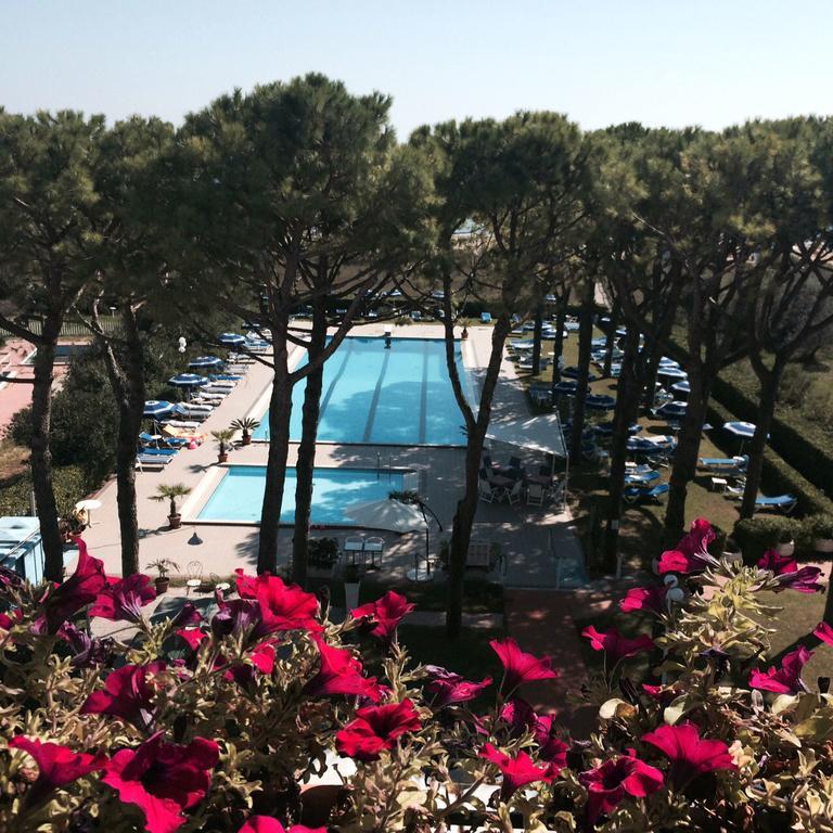 Hotel King Lido di Jesolo Buitenkant foto