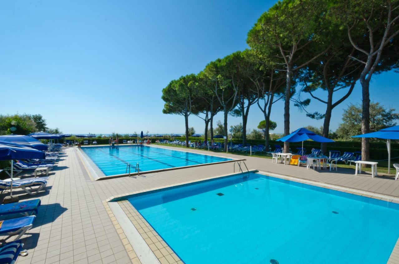 Hotel King Lido di Jesolo Buitenkant foto